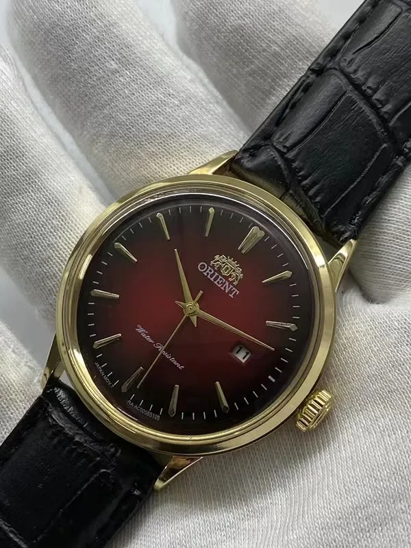 ساعة أورينت كوارتز للرجال 2024 ساعة جديدة بمرآة فقاعية ريترو مقاومة للماء وحزام جلدي عالي الجودة