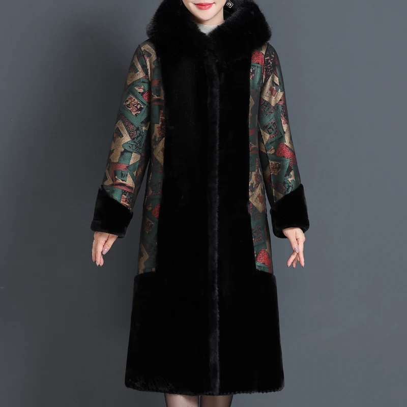 Winter Long Faux Fur Coat for Women Outerwears Hooded 2024 Elegant Thick Warm Middle-aged Woman Fur Jacket