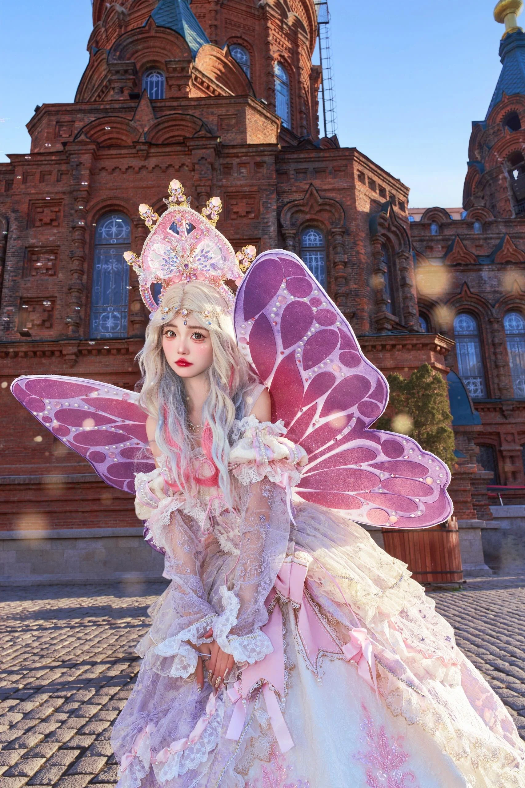 ثوب مسائي أجنحة الفراشة تأثيري الأرجواني فستان الوستارية شفافة الشيفون الشمال الزفاف السماوي لحكاية خرافية اليدوية