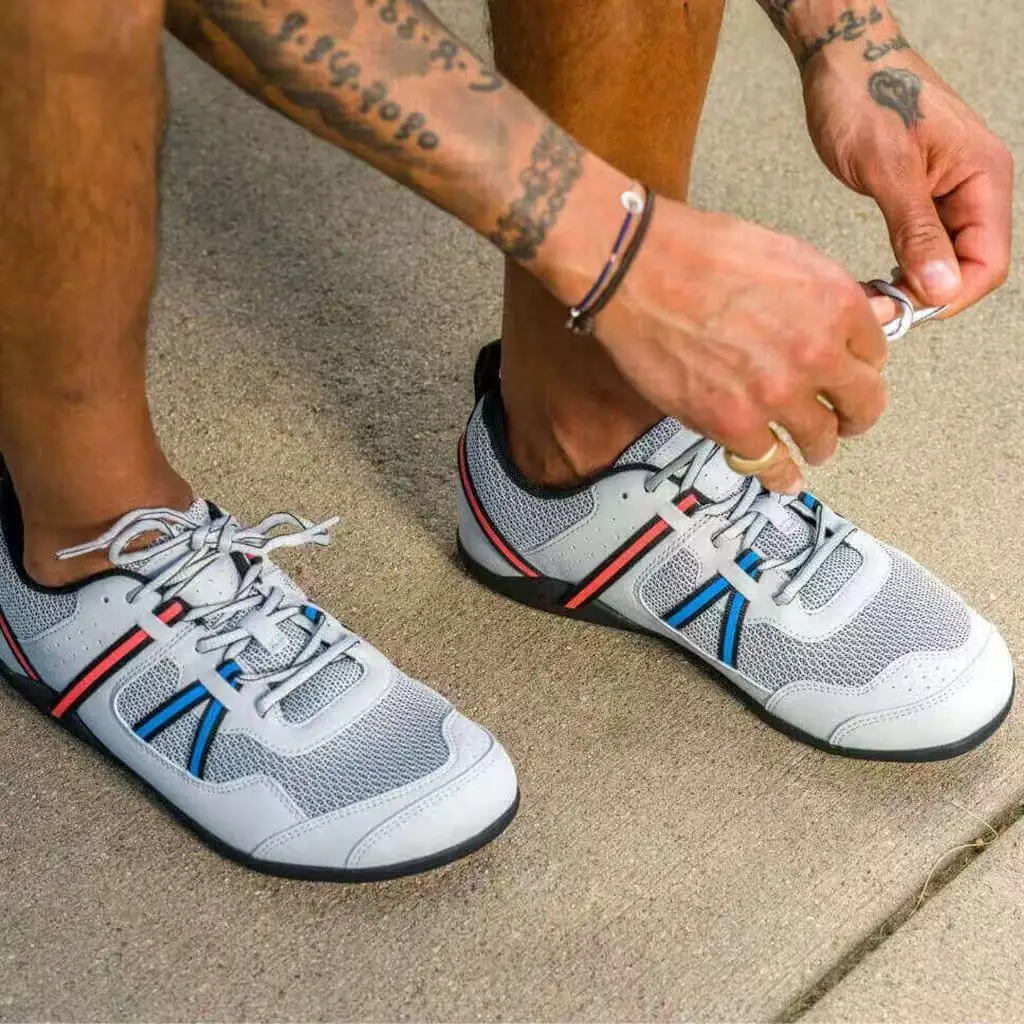 

2025 Summer Bestseller Cushioned Breathable Outdoor Durable Walking Shoes Sports Casual Non-Slip Walking Shoes Very Good