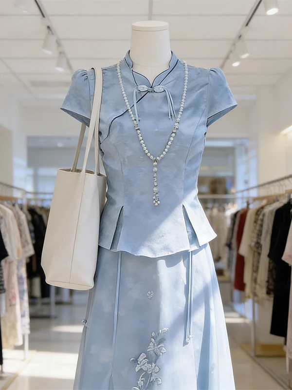 

plus Size Women's Suitset Embroidered Top High Waist Skirt Two-Piece Set Fashionable Comfortable Commute Style Summer Wear