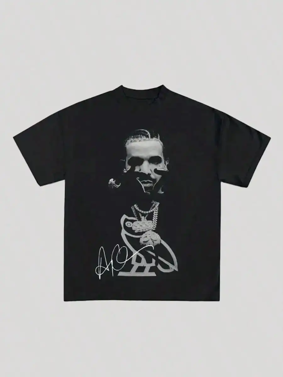 

Men's Trendy Portrait Graphic T-Shirt - Hip-Hop Style Metal Accent Signature Loose Tee”