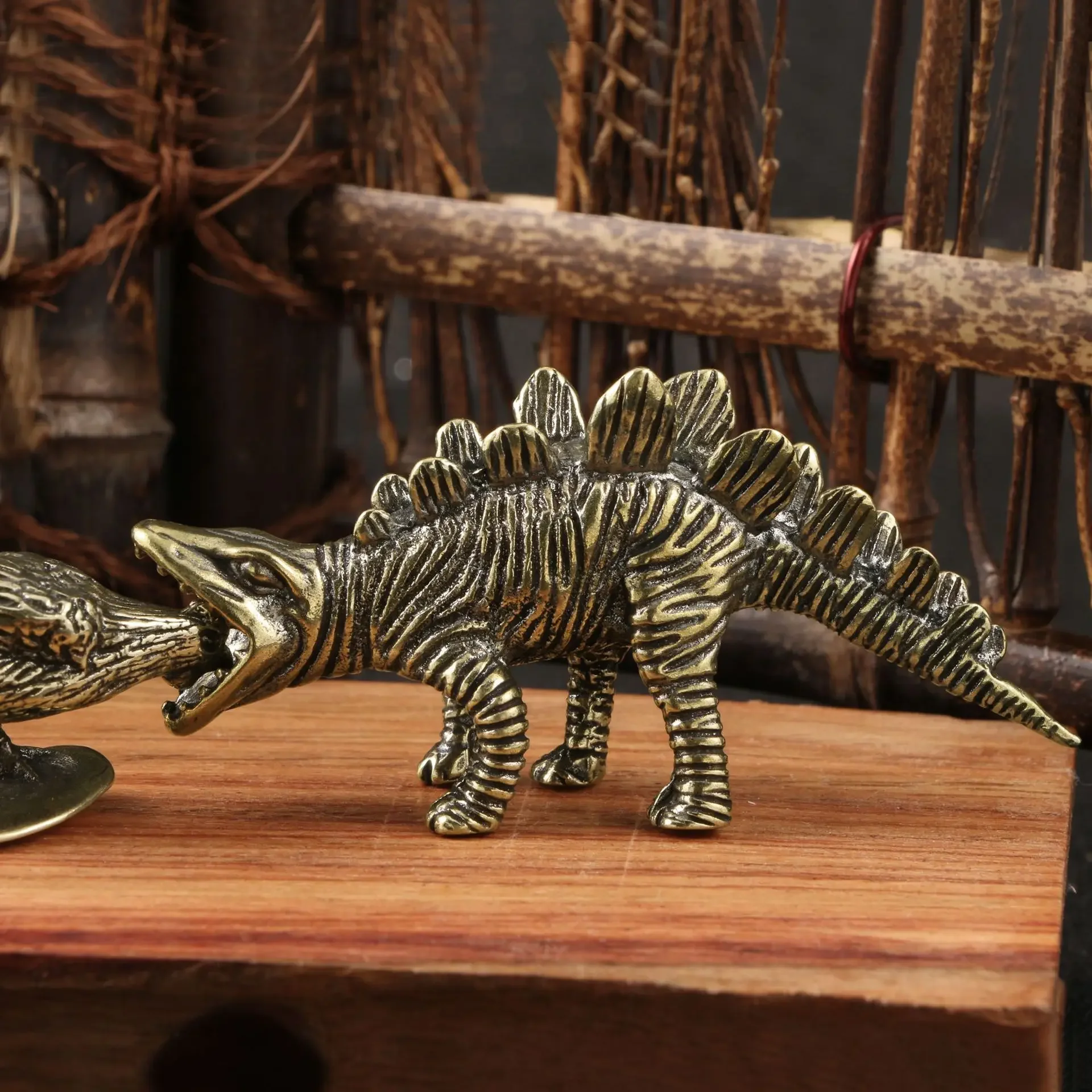 Solid Brass Jurassic Spiny Backed Dragon Figurines Tea Pet Creative Bronze Crafts Living Room Desk Home Decoration Accessories