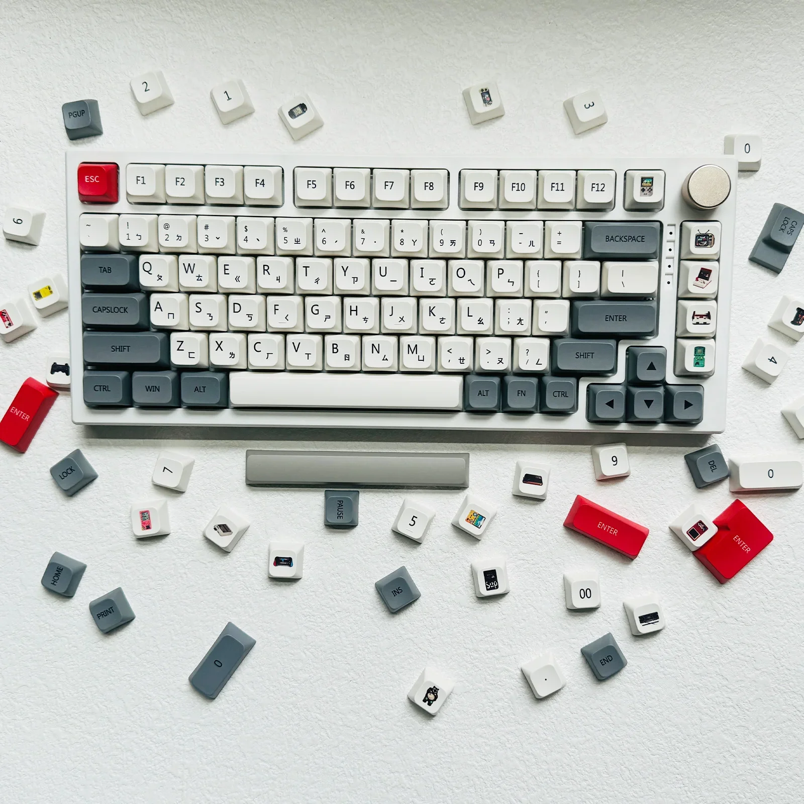 XDA retro red and white game machine keycap PBT five-sided sublimation mechanical keyboard cap can be customized for various lan