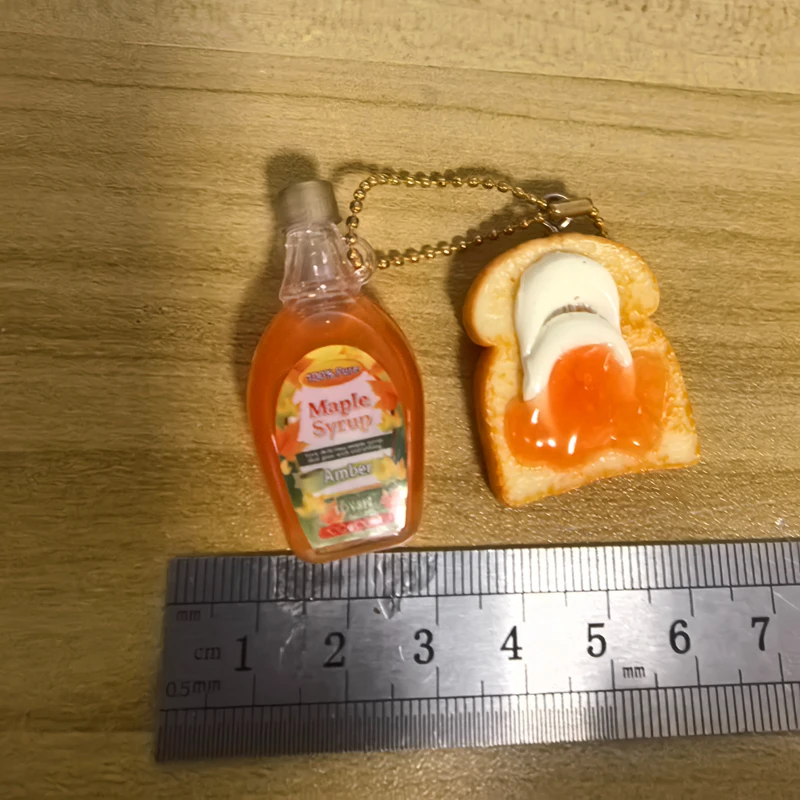 Toys Spirits Japan Gashapon Figure Anime Cute Miniature Maple Syrup Bread Keychian Figurine Model Capsule Doll Accessories Gift