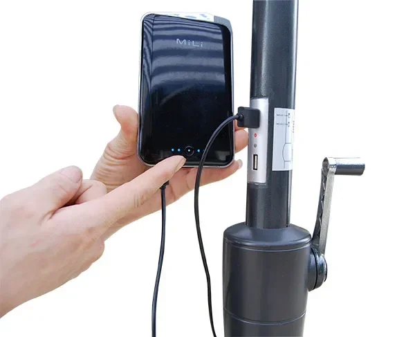 2026 Good User Reputation For Waterproof Sun Garden Parasol Beach Solar Energy USB Charger Umbrella Solar Panel