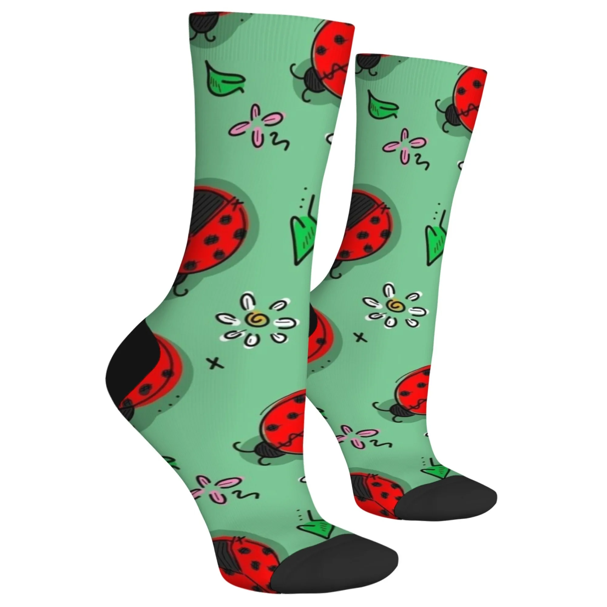 Kaus kaki pria modis dengan latar belakang hijau Ladybug kaus kaki lucu perlengkapan retro gaya logam kaus kaki hip hop jalanan pesta gila anti-selip hangat