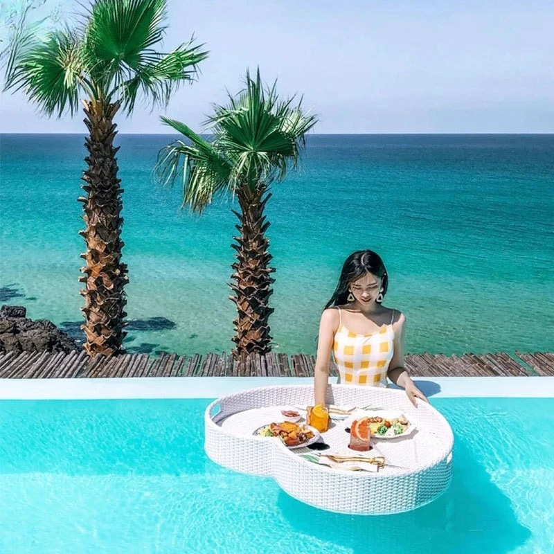 Accommodation Pool Floating Tray Breakfast Afternoon Tea Water Plate Vietnam Internet celebrity Rattan Basket Hotel