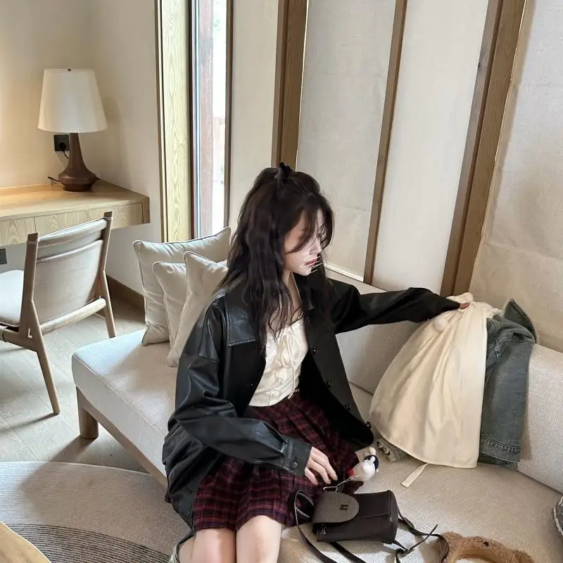 2025 Kawaii سانريو مرحبا كيتي الخريف/الشتاء الرجعية المطرزة معطف أسود حلو كول تنوعا معطف سترة علوية الفتيات الهدايا اللعب