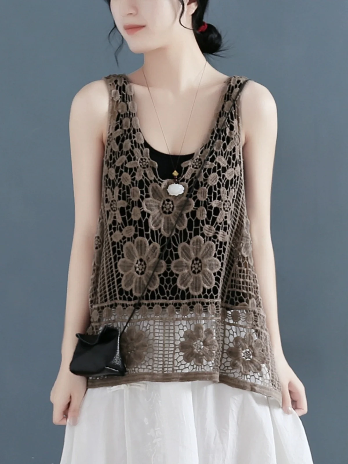 Sweet Summer Hook Flower Hollow Out Tops Sleeveless Knitted Vest Shirt V Neck Casual Women Loose Embroidery Blouse
