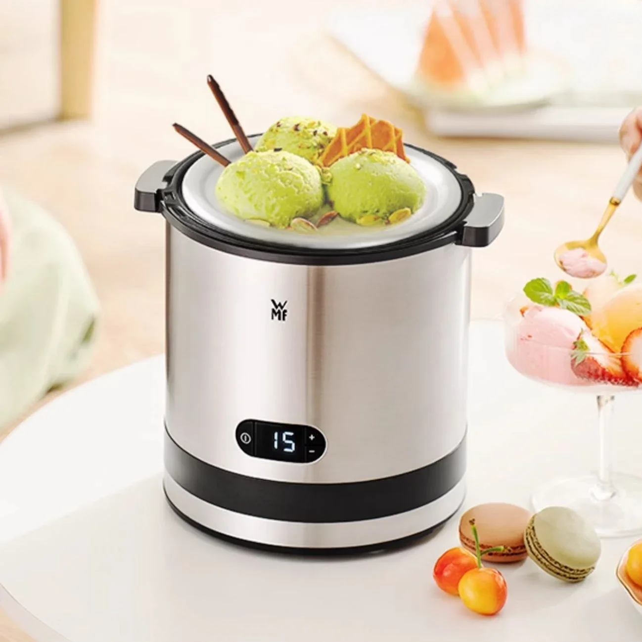 Ice cream machine household small homemade mini fully automatic fruit ice cream machine yogurt cone machine