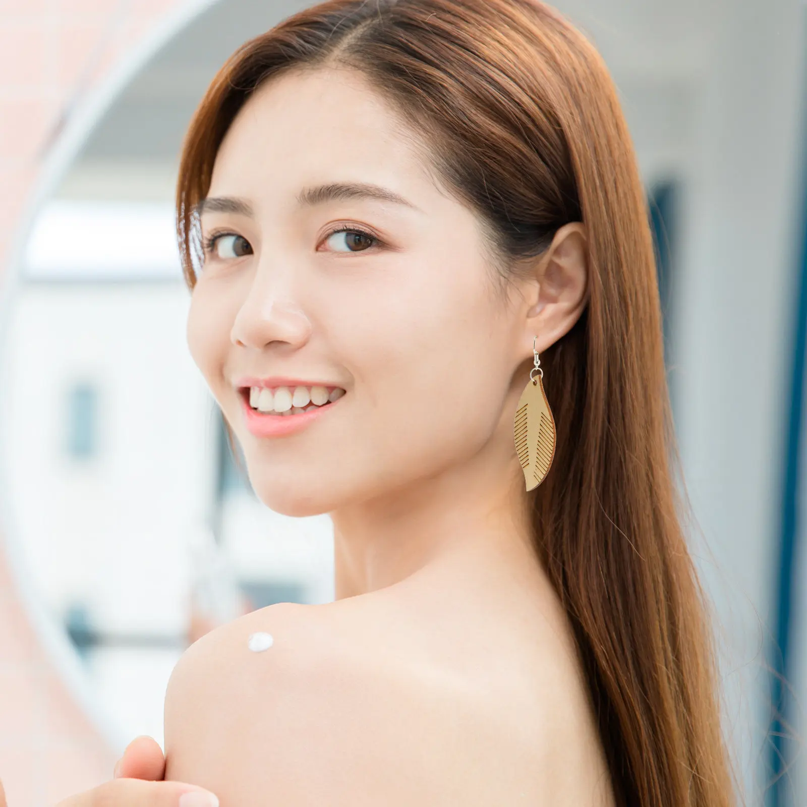 

70Pcs DIY Earring Materials Pack Unfinished Wood Earring Blanks Smooth Surface for Painting Making Unique Dangle Jewelry Charm