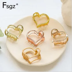 Small Crabs For Hair Geometric Metal Heart Hair Claw Clips For Women Headwear Accessories Gifts 2024