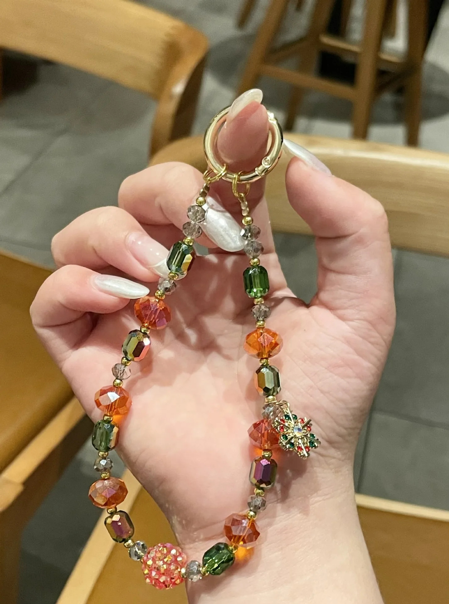 

High End Floral Bud Colorful Crystal Beaded Phone Case Pendant Fashionable And Versatile Keychain Pendant Lanyard