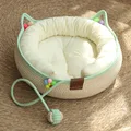 White throw pillow
