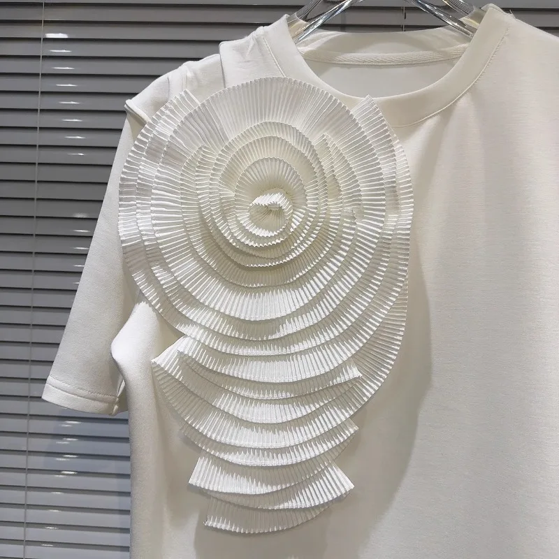 2024 Summer New Fashion Pleated Three-Dimensional Flower Design Solid Color Chic Short Sleeved T-shirt 3 Colors Women's Clothing