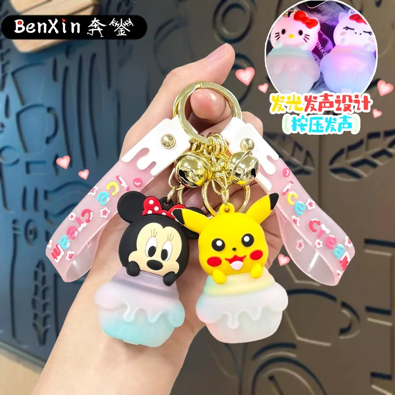 ملحقات سلسلة مفاتيح مينسو لتخفيف التوتر والعادم، وأضواء ملونة مضيئة، وسلاسل المفاتيح، ومعلقات الحقائب، والسيليكون