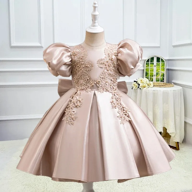 新しいフラワーガールのウェディングドレス、女の子用サテンパフスリーブのイブニングドレス、女の子用卒業パーティー、パフォーマンス用ドレス