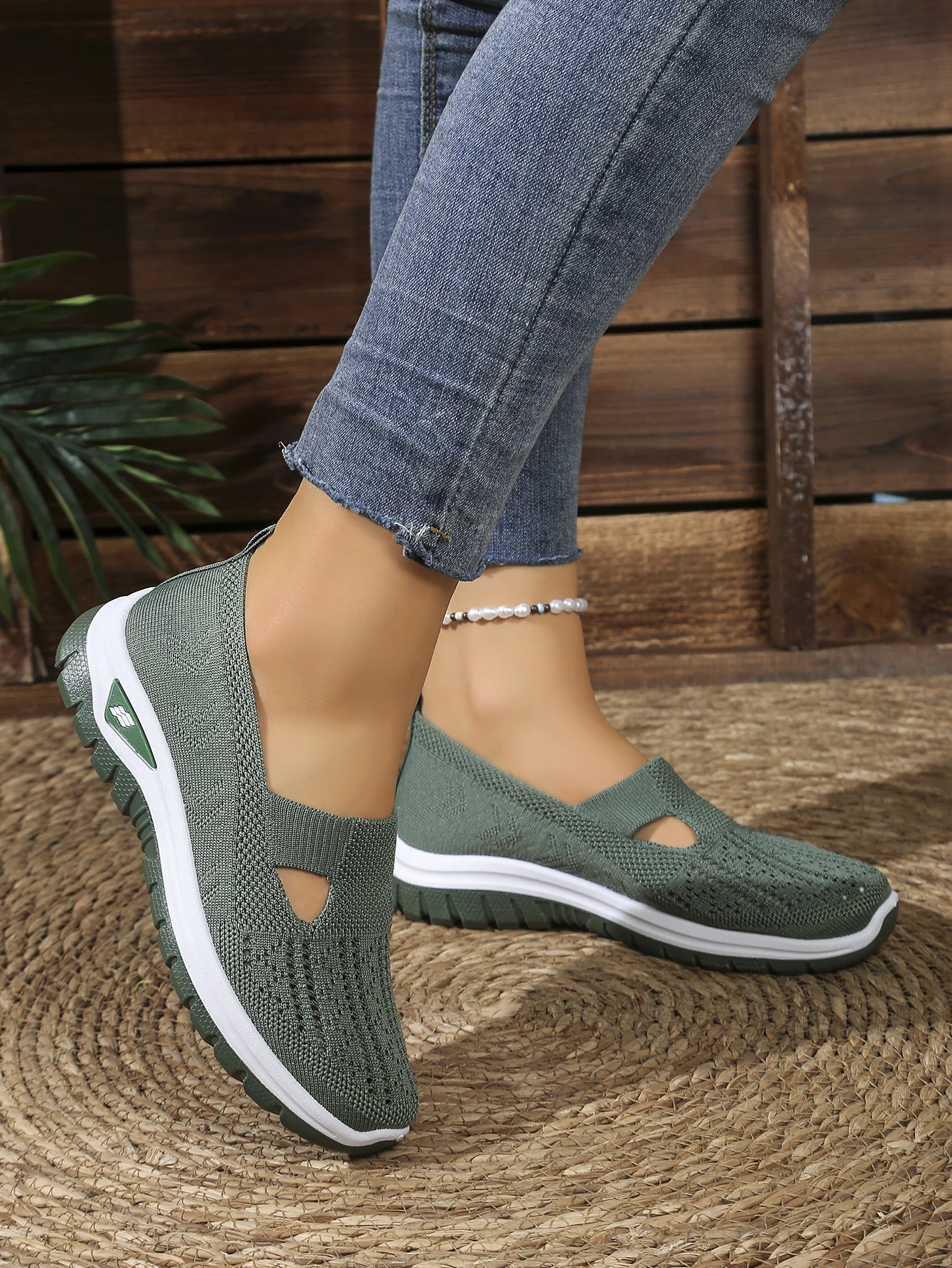 Atmungsaktive Mesh-Flachmules für Damen, leichte Slip-On-Wanderschuhe, bequem, vielseitig, für den täglichen Gebrauch, für Reisen im Freien, lässige Mutter-Schuhe – Detail 14