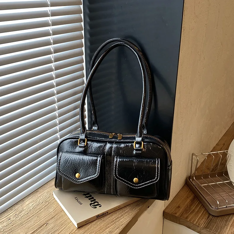 Autumn Winter New Retro Multi Pocket Boston Pillow Bag Women's Single Shoulder Handheld Commuter Large Capacity Bag