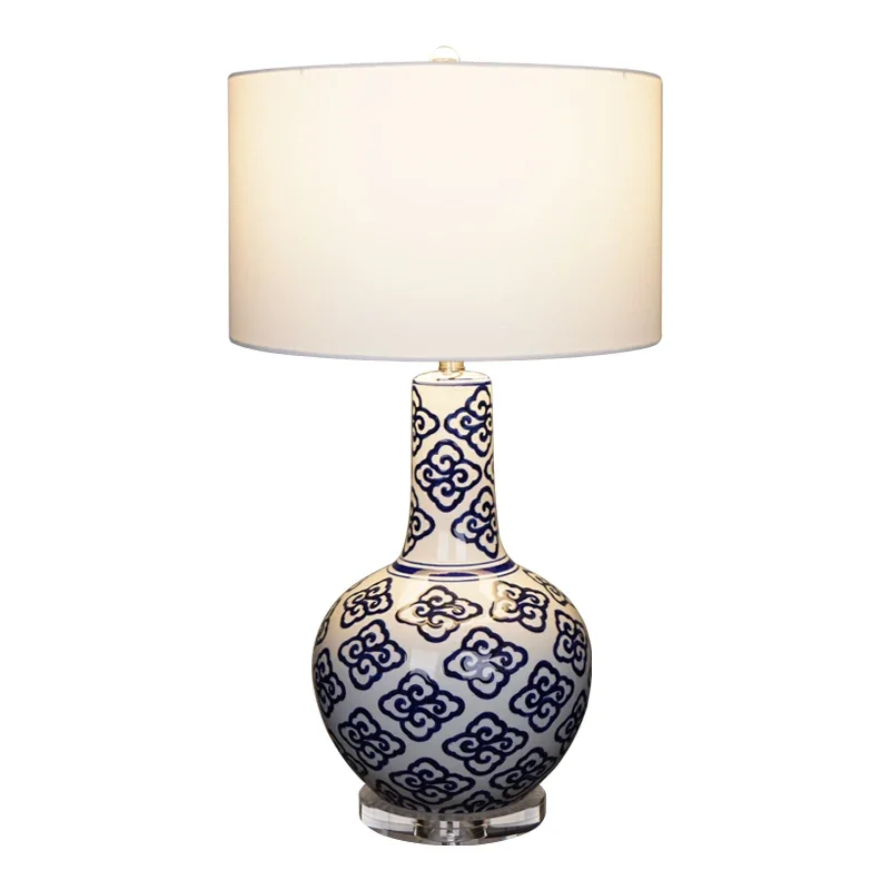 New Chinese style Jingdezhen blue and white ceramic desk lamp living room luxurious modern hotel bedroom decorative desk lamp