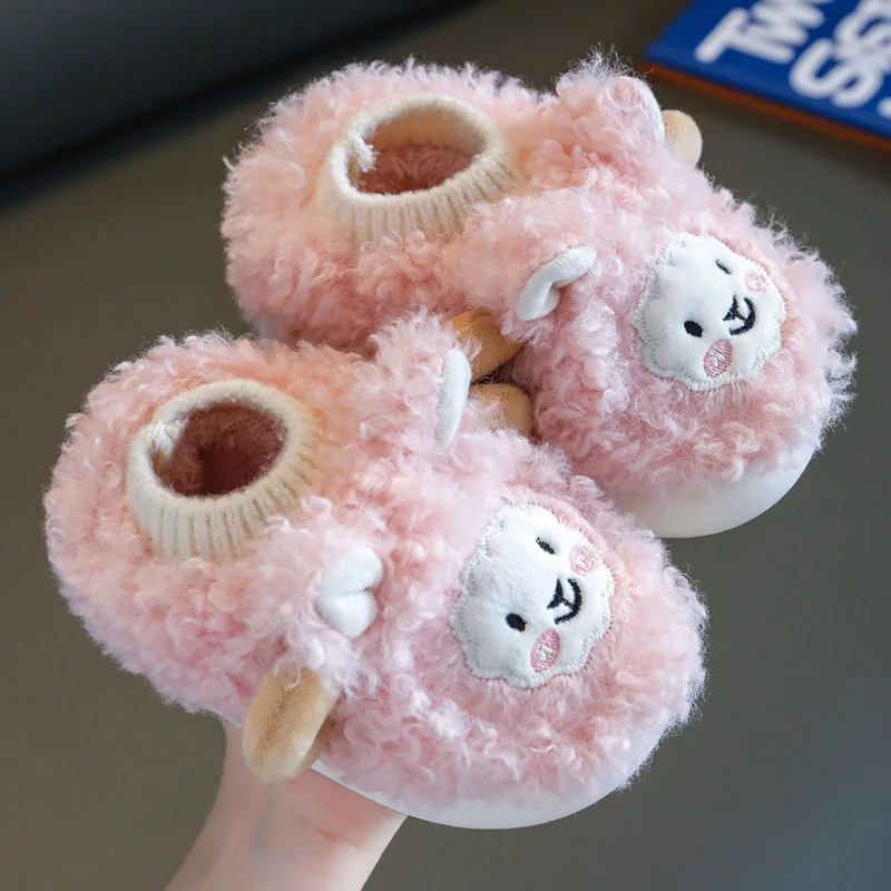 Toddler Girl Shoes Winter Thick Cotton Slippers Baby Indoor Warm Fluffy Shoes Cartoon Sheep Cover Heel Slides Kids Pantuflas