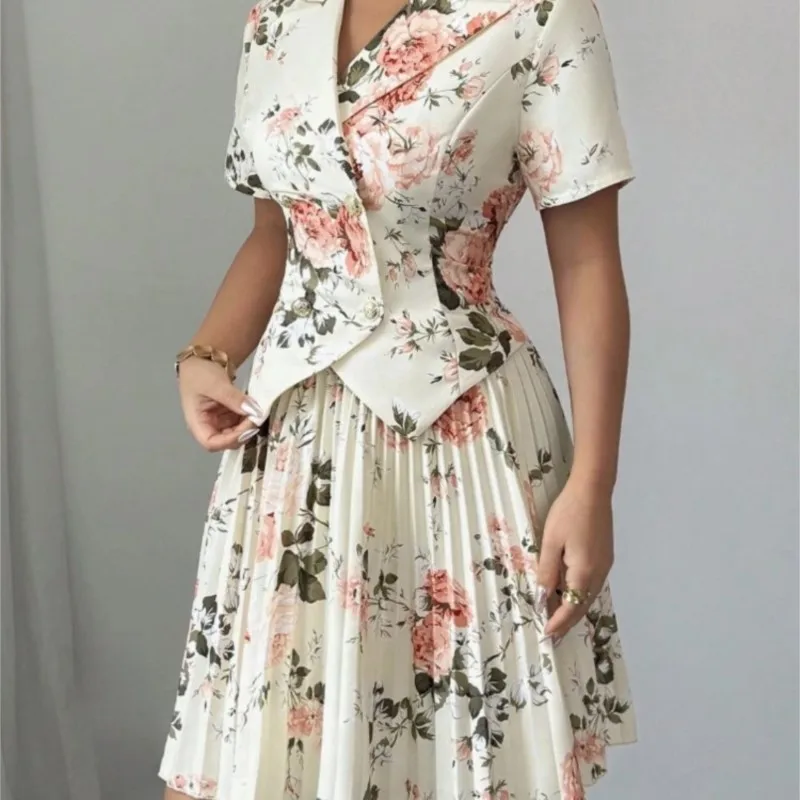 

Women Floral Print Slim Short Sleeve Lapel Pleated Mini Skirt Two Piece Sets Elegant Rose Print Party Ensemble Dating Evening