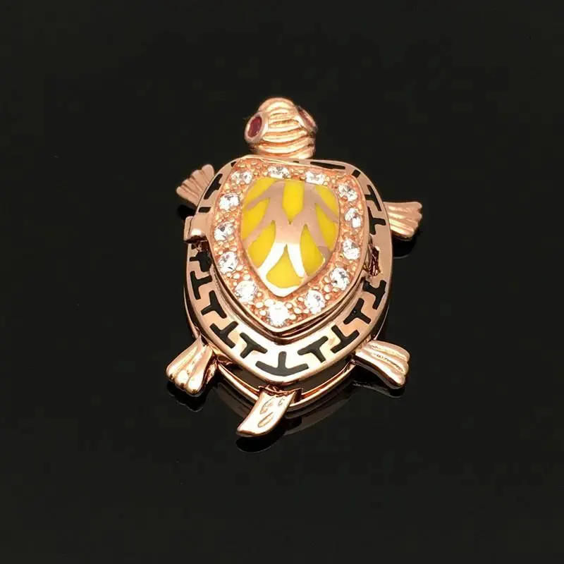 Inspiration inlay Diamond 585 Purple Gold Double layered Golden Turtle Pendant Plated 14K Rose Gold Necklace Banquet Jewelry