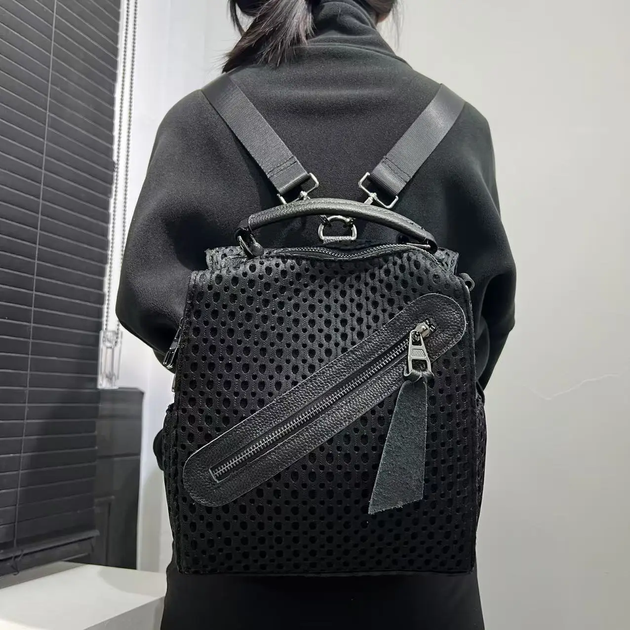 Mesh Panel Multi-Zipper Backpack Large Capacity Convertible Shoulder Bag Breathable Spacious Daypack Versatile Casual Travel Bag