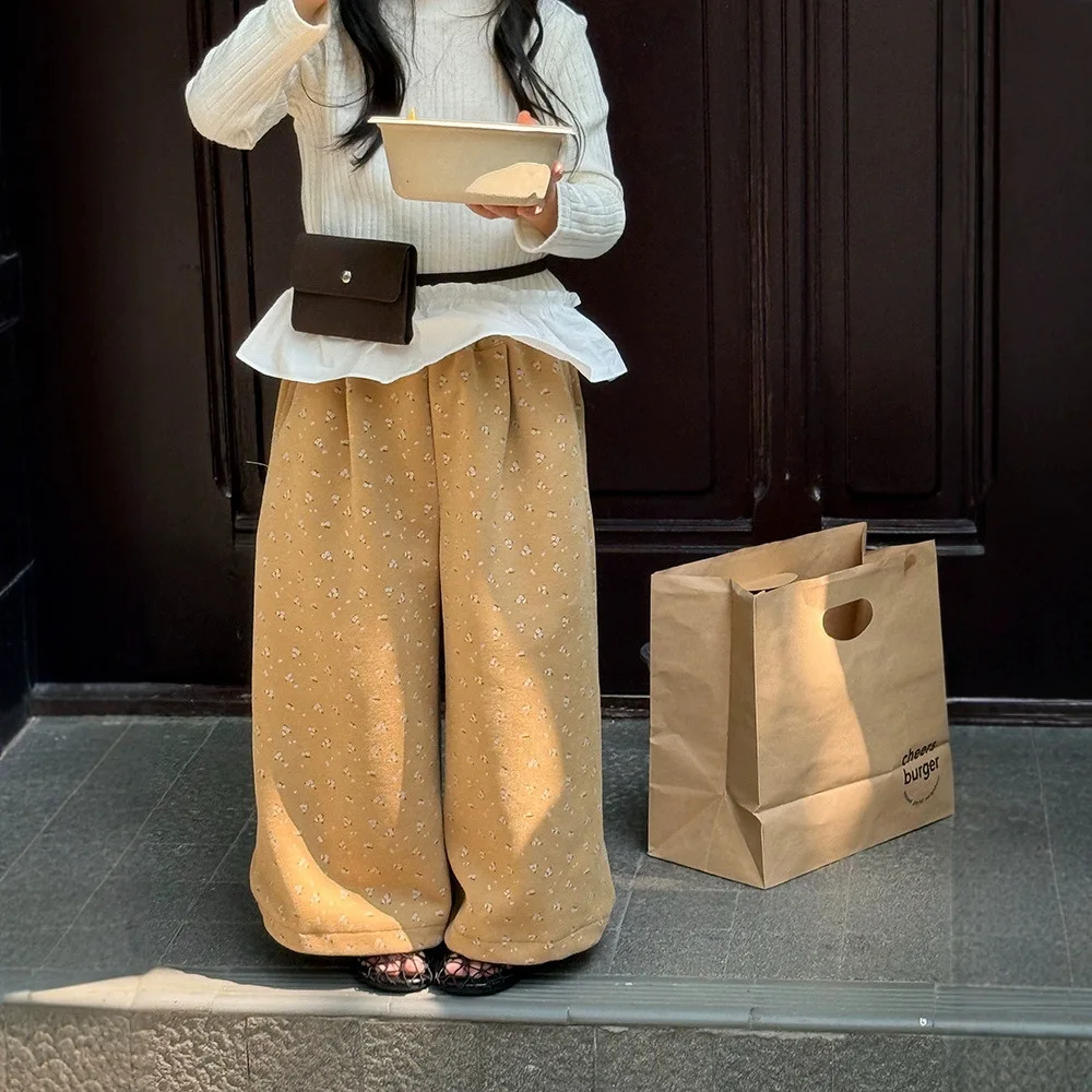 

Новые брюки для девочек, осень-весна, 2025 г., корейские модные повседневные длинные прямые брюки с цветочным принтом в форме сердца