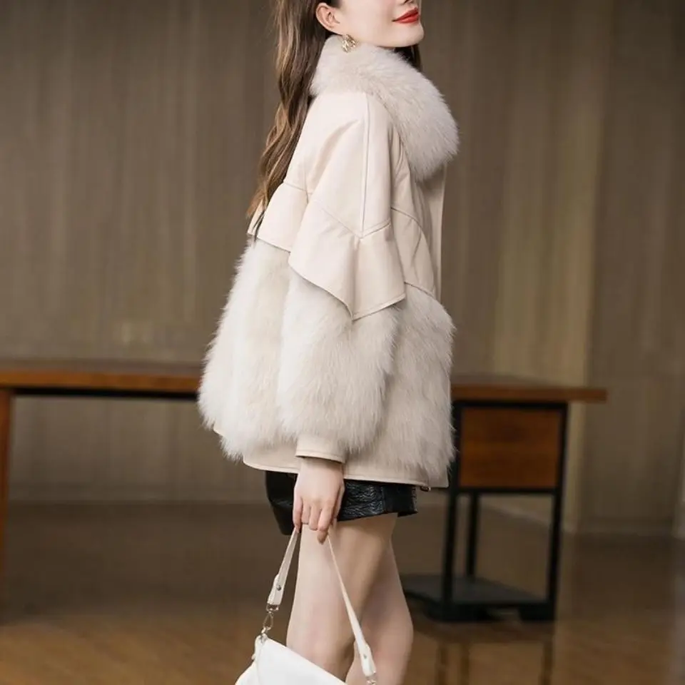 Women Fashion Warm Cardigan Coat 2024 Winter Female New Korean Leather Faux Fur Medium Length Thick Coat E3120