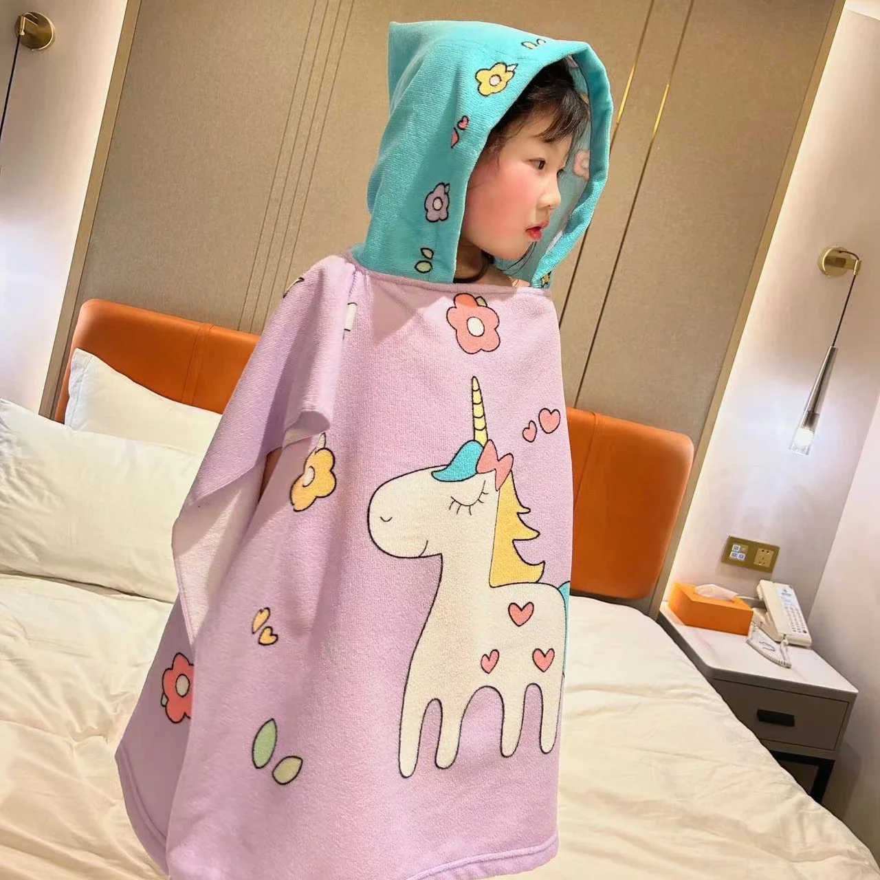 Baby Bath Towel Kids Beach Towel with Hood Boys Girls Hooded Towels Absorbent Bath Robe for Baby Infant Hooded Cloak