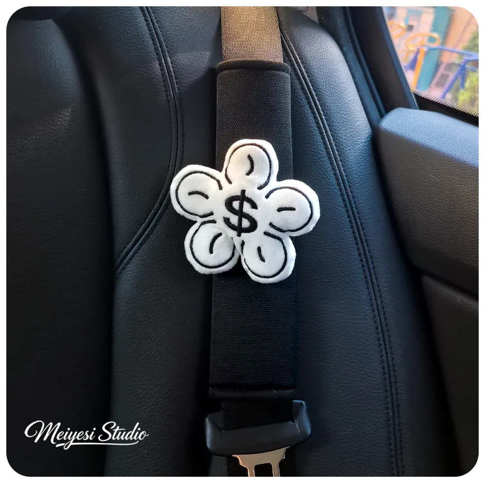 1Pair Cute Flower Plush Seat Belt Shoulder Covers Anti Pinch Neck Protector Universal Stylish Decor For Men Women Car Interior