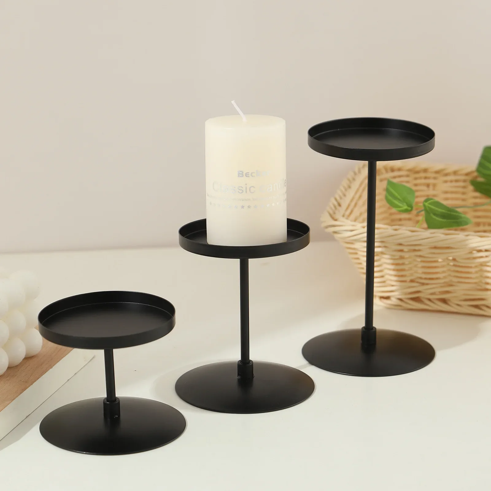 

Candlestick Candle Base Candlestick Matte Disc Black Metal Iron Ornaments Wedding Decorations Candelabro Mimbre Candle Holders