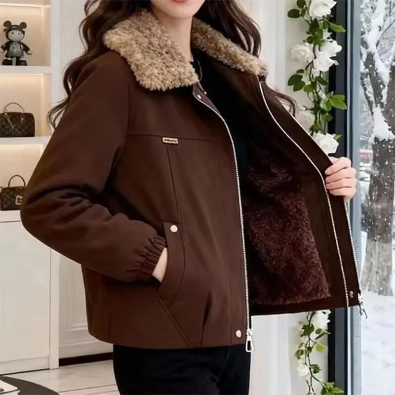 Plus Giacca moda imbottita in velluto Donna Inverno Nuovo Parka Cappotto imbottito in cotone caldo stile occidentale Collo in pelliccia grande Capispalla femminile