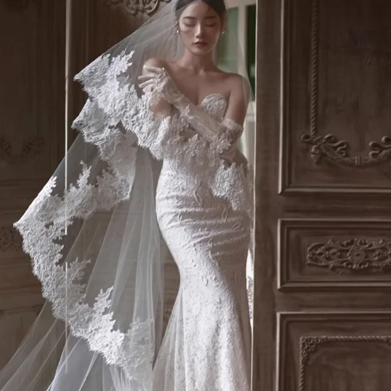 Retro Lace Long Trailing Veil Romantic Wedding Veils