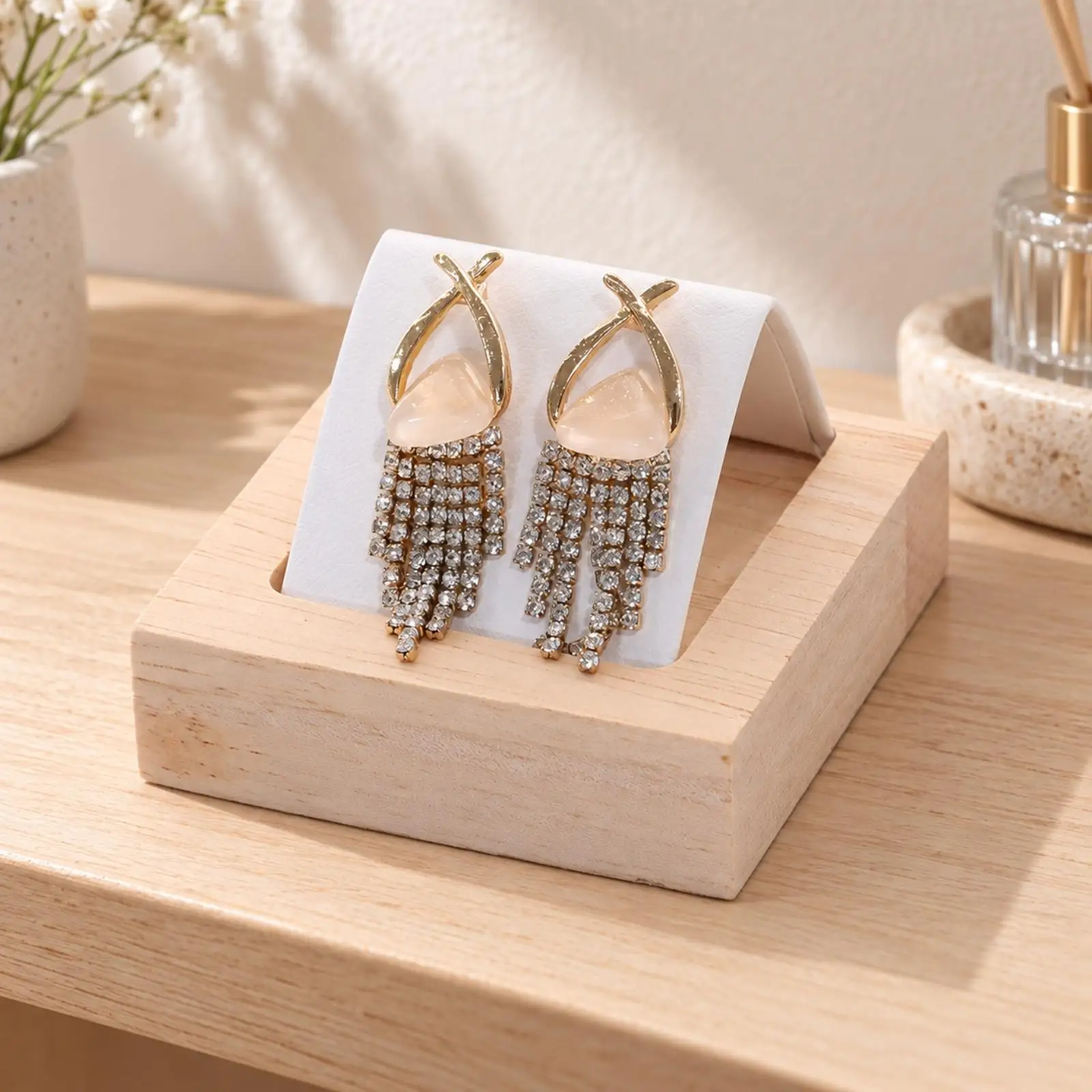 Jewelry Organizer Display Stand for Earrings Rings Bracelets Necklaces White Leather Wood Base Retail Shop Counter Decor
