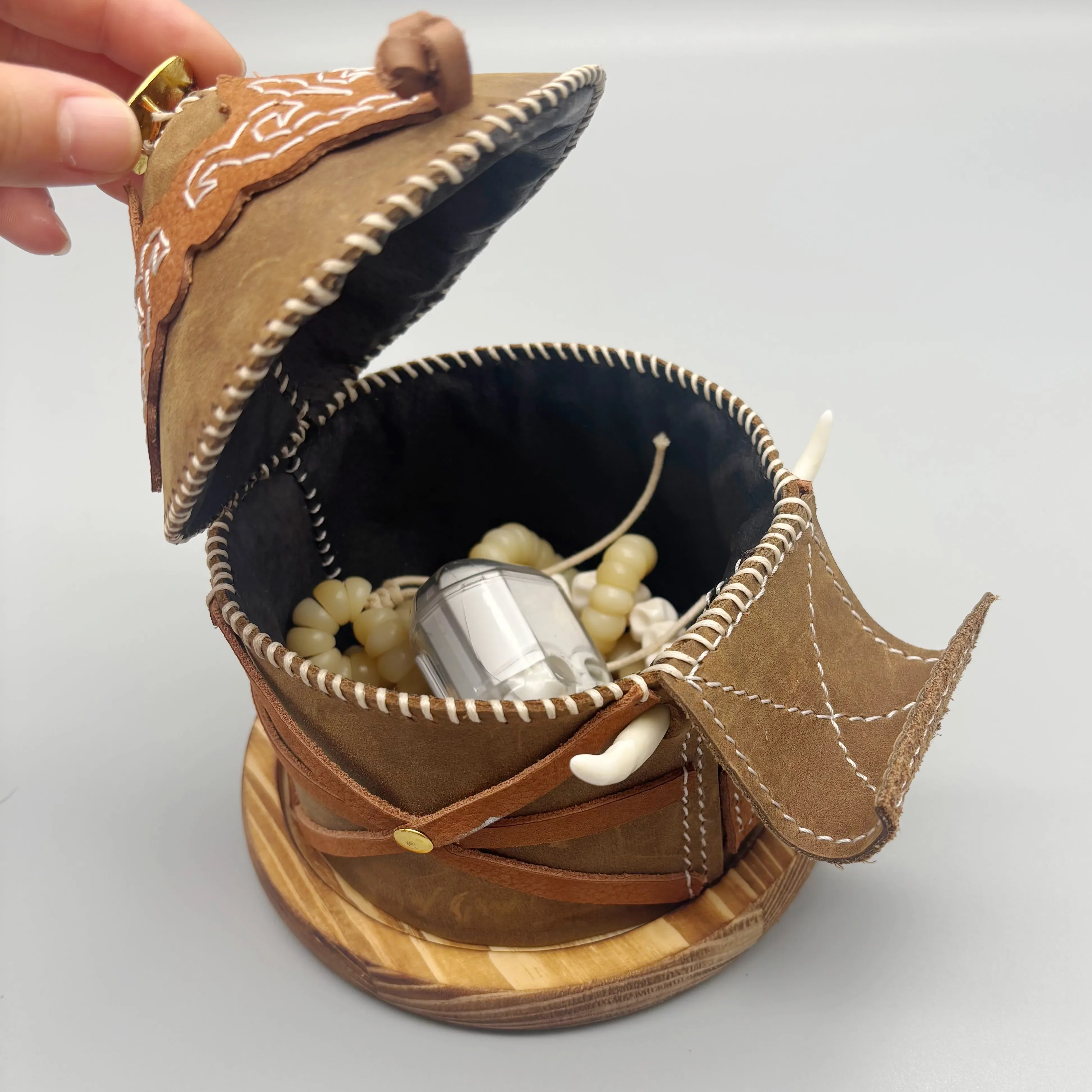 Handmade Leather Yurt Jewelry Box Mongolian Souvenir Trinket Storage Case