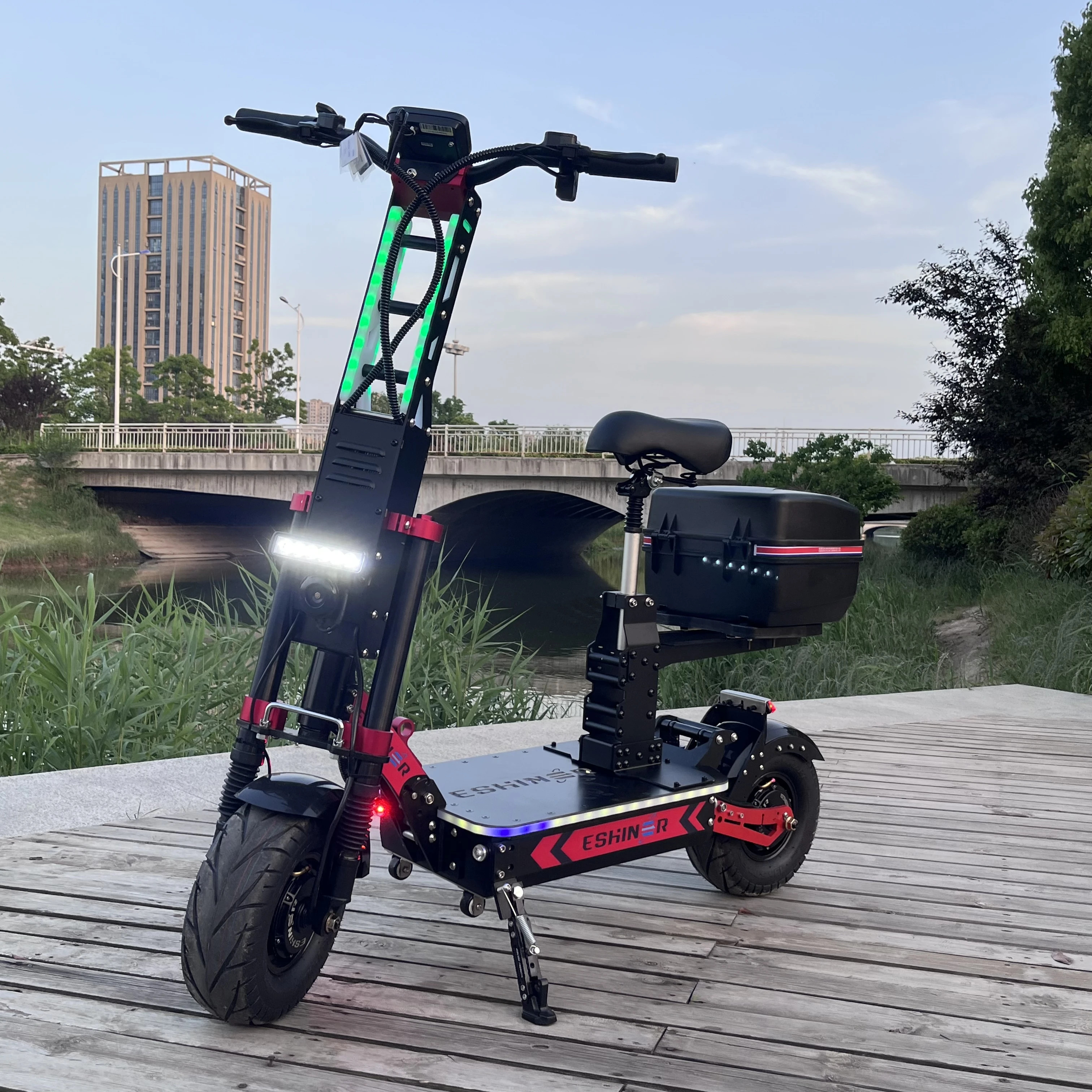 72V 60-300KM Long Range Electric Scooter Adults 12000W 15000W 10000W 8000W E Scooter Dual Motor 13/14 Inch Street Off Road Tire