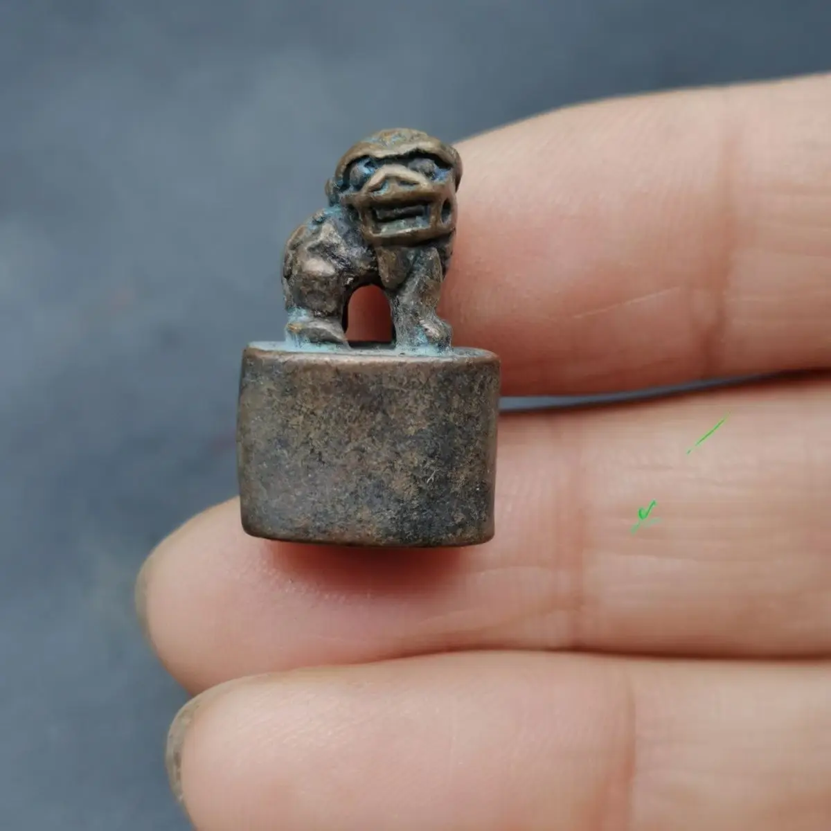 Tibetan lion Seal Stamp Statue Sculpture Figurines Home Garden Decoration Statues