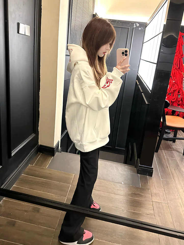 เสื้อฮู้ดปักลายโอเวอร์ไซส์สำหรับผู้หญิง สไตล์สตรีทลำลอง ใส่ได้ทั้งฤดูใบไม้ผลิและฤดูใบไม้ร่วง แฟชั่นไฮสตรีท ไซส์เล็ก เสื้อคลุม