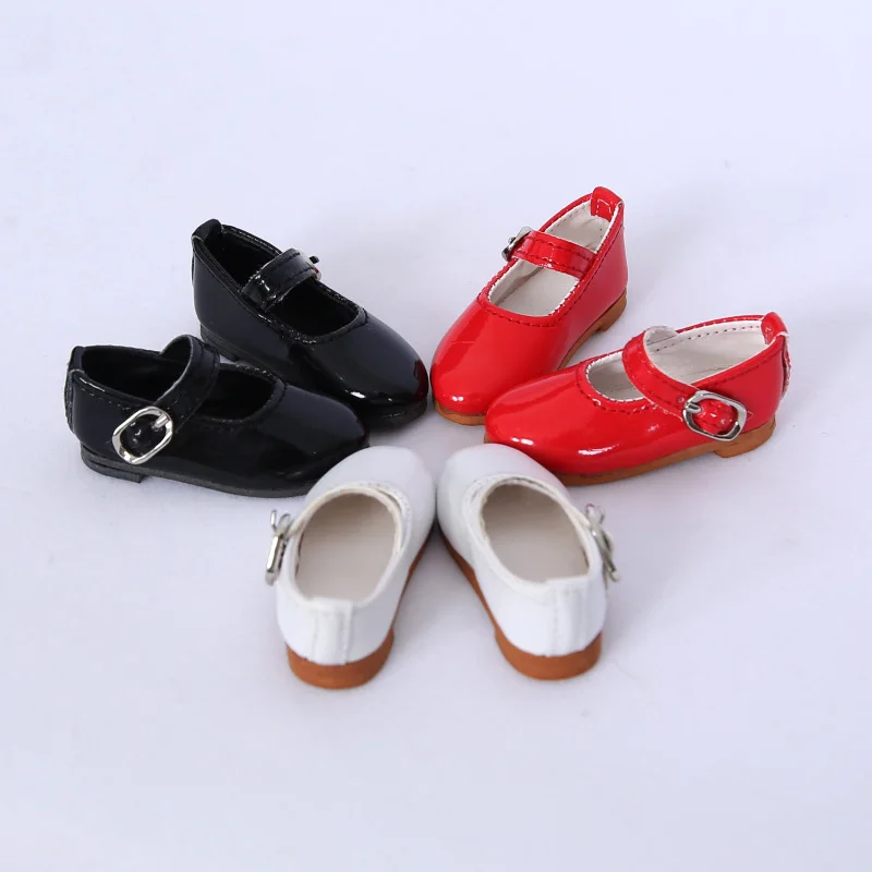 

BJD Doll shoes apply 1/4 size hand-polished Pu Peregrin Took with buckle leather 1/4 shoes doll accessories（three-color）