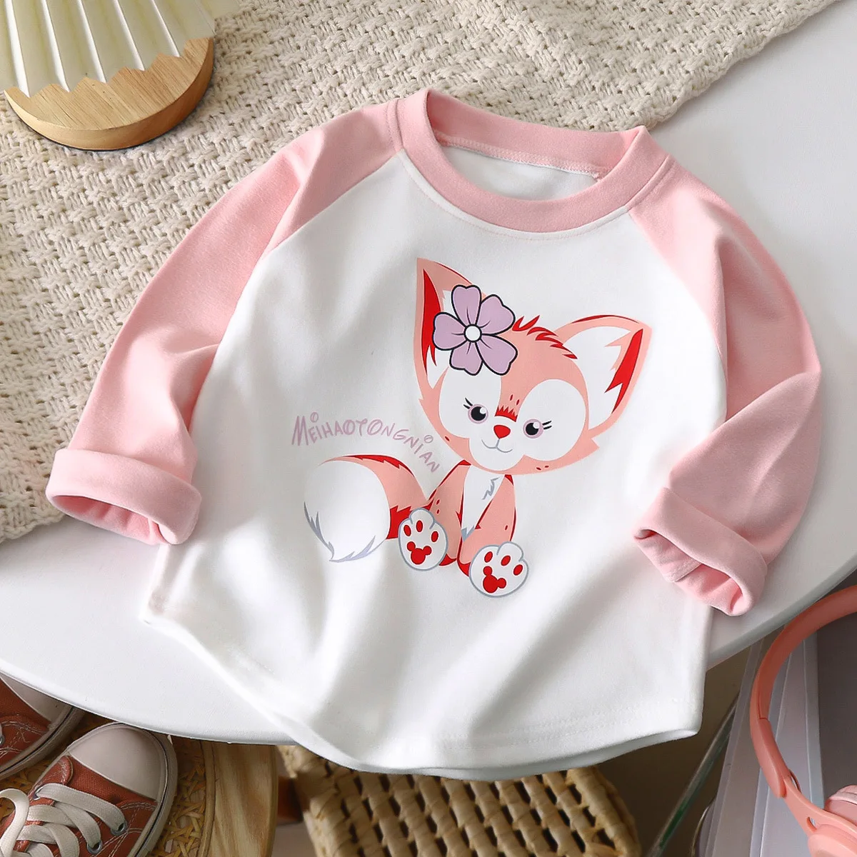 

2025 New Girls’ Long Sleeve T-Shirt, Trendy Autumn Base Top for Kids, Stylish Spring and Fall Outfit for Girls