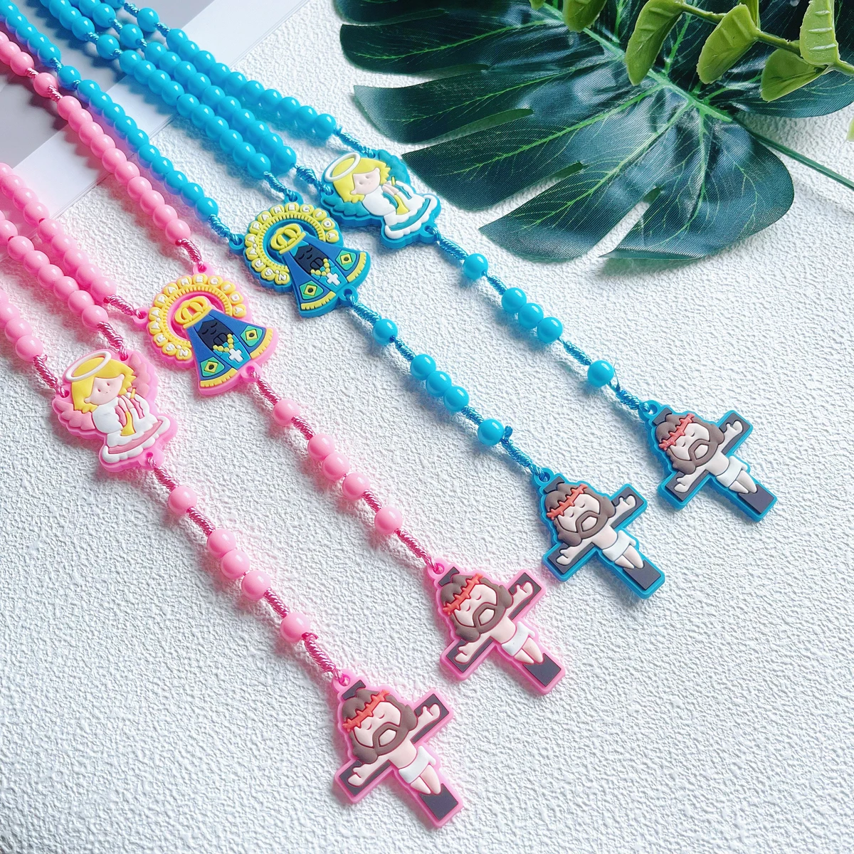 Juego de 1 pieza de Rosario católico para niños con colgante de Cruz de Ángel de la Virgen María, regalo de fiesta de comunión para niños y niñas