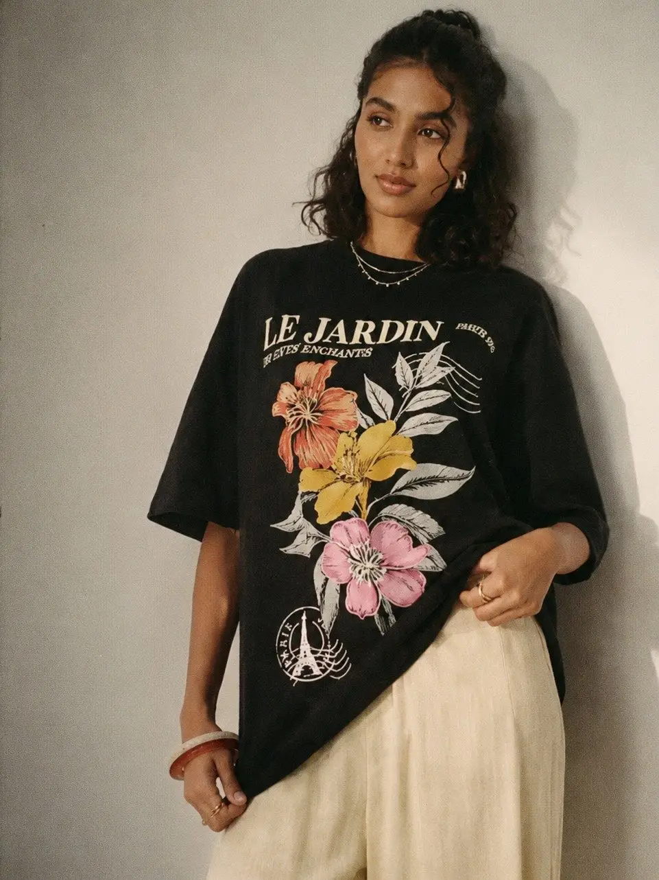 Vintage French Le Jardin Floral Graphic Cotton Tee Women Elegant T Shirt Retro Botanical Loose Fashion Top Chic Streetwear Beach