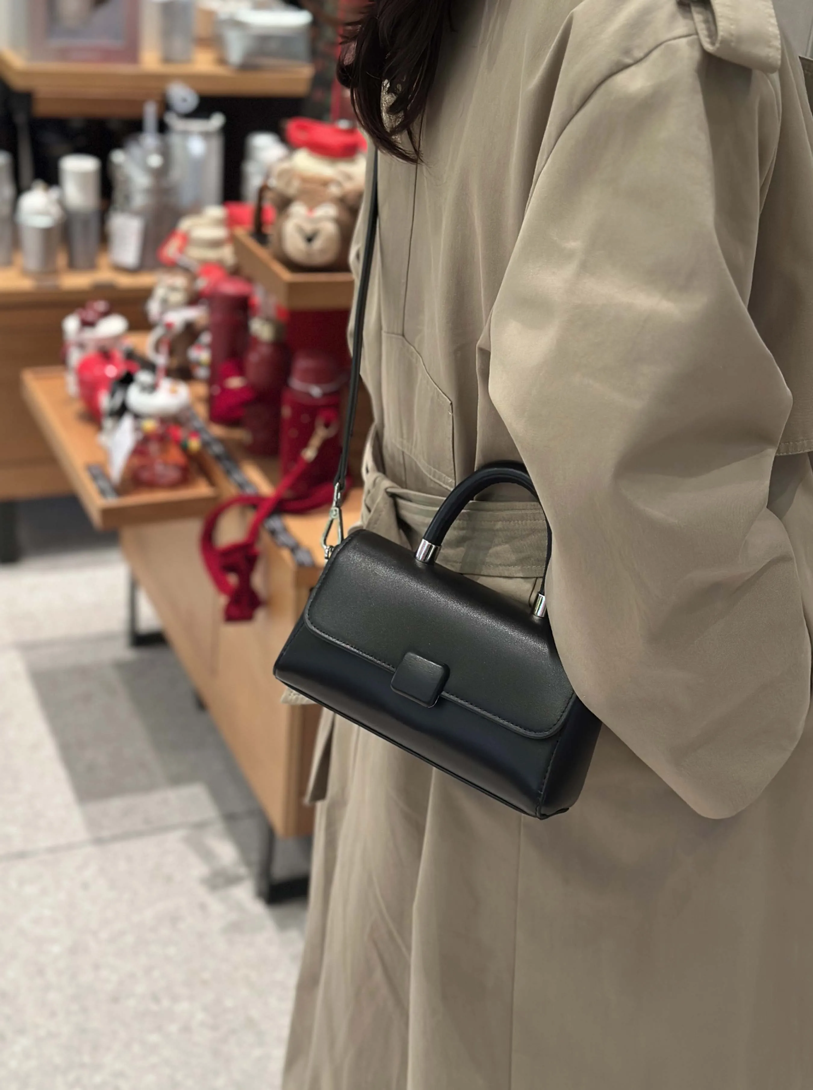 

Vintage Small Square Handbag for Women 2026 New Model Genuine Leather Vegetable-Tanned Cowhide Bowling Bag with a High-End Feel, Single Shoulder Crossbody Bag