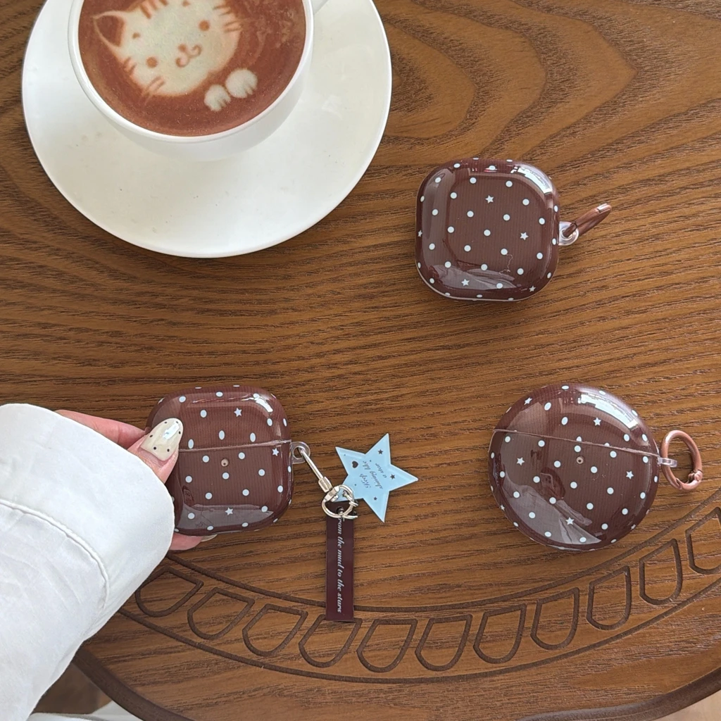 Minimalistische Braune Polka Dot Stern mit Anhänger Stoßfeste Kopfhörer-Schutzhülle für Samsung Galaxy Buds 4 Pro 3 Pro 2 Pro FE Live