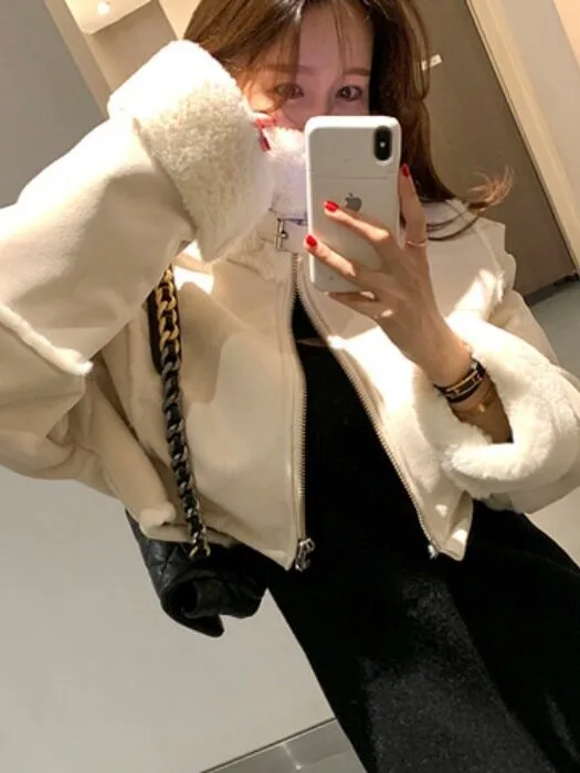 Women's Biker Jacket Autumn Winter 2023 Design Sense Stand Collar Splicing Leather Fur Integrated Sheepskin Short Coat