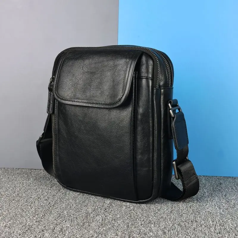Leather Covered Crossbody Bag with High-End Feel, Large Capacity, Versatile Business, Fashionable Men's Shoulder Bag