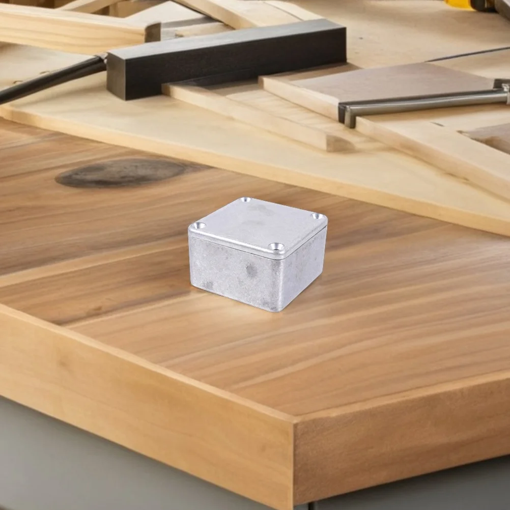 

2Pcs Aluminum Guitar Pedal Enclosure Box 50.5x50.5x31mm Durable Unpainted Surface Effect Pedal Organizer Metal Storage Box